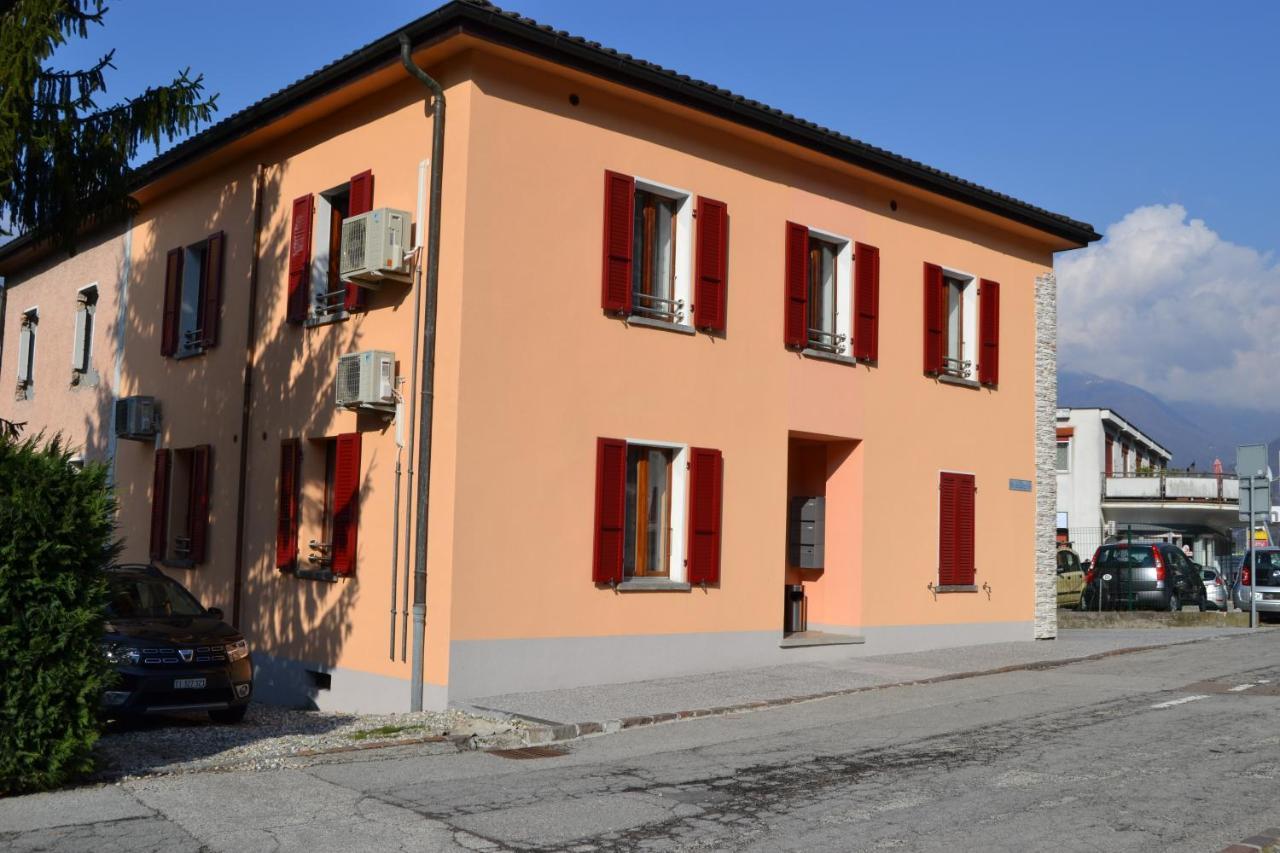 Casa Yoghi Hotel Cadenazzo Exterior foto